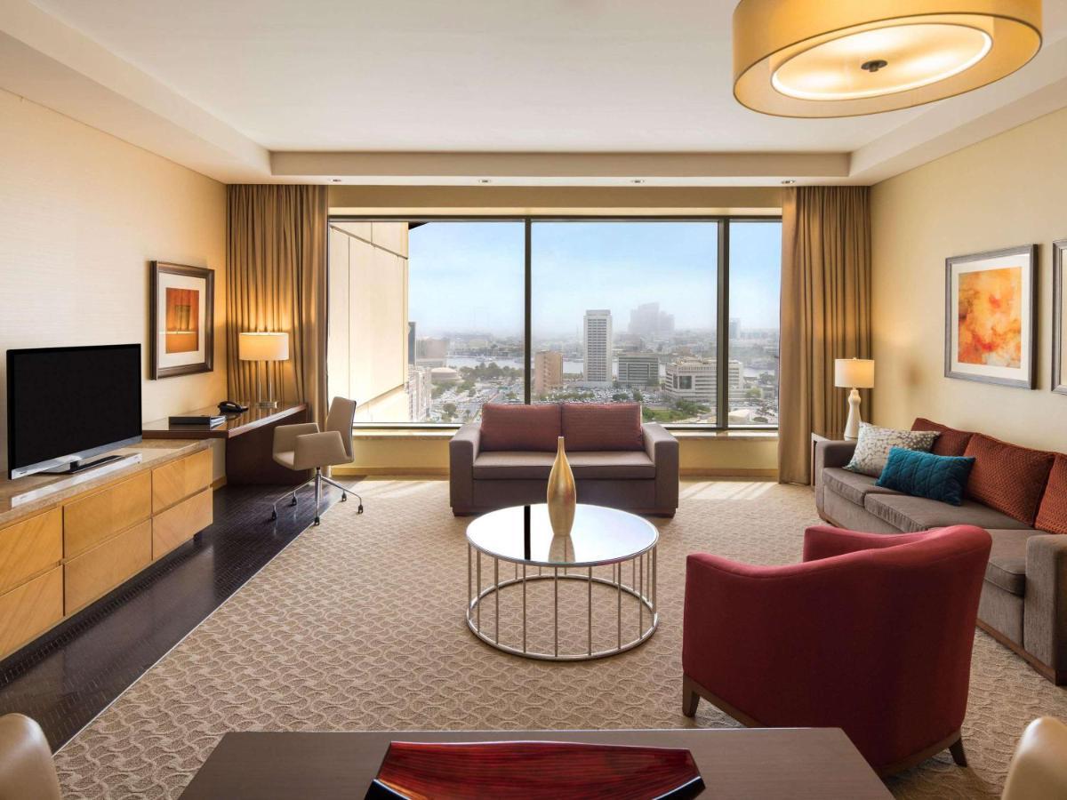 Swissôtel Al Ghurair Dubai Bagian luar foto A suite at the Hilton San Diego Bayfront